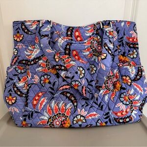 Vera Bradley tote bag